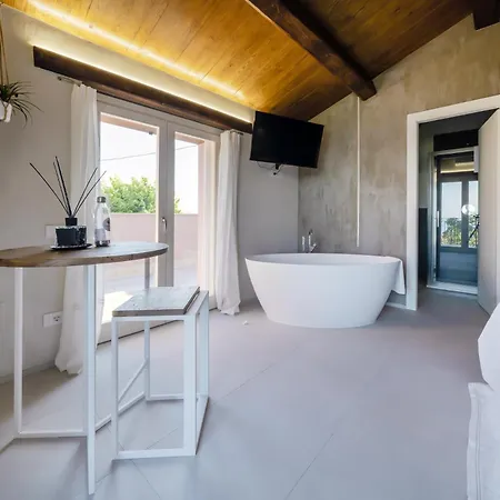 L'organetto - With Private Pool Vila Lido di Fermo