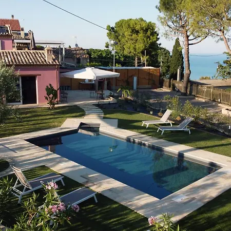 L'organetto - With Private Pool Vila Lido di Fermo
